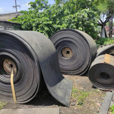 Cao su cục kê máy Bình Chánh