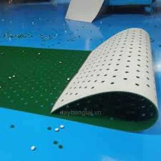 Băng tải PVC đục lỗ